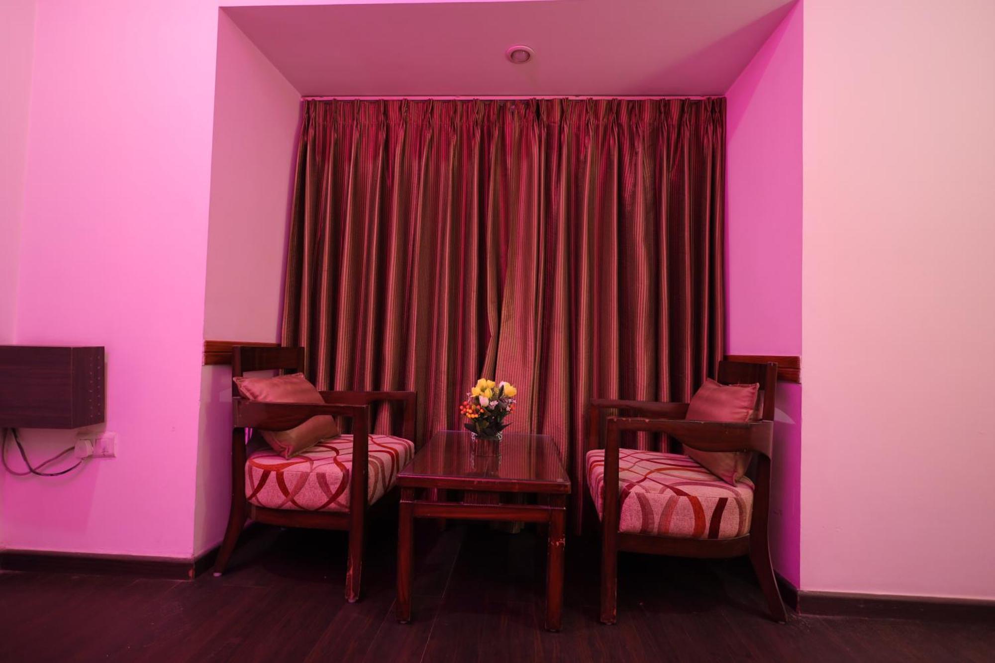 Surasena Regal Vista Agra 4*