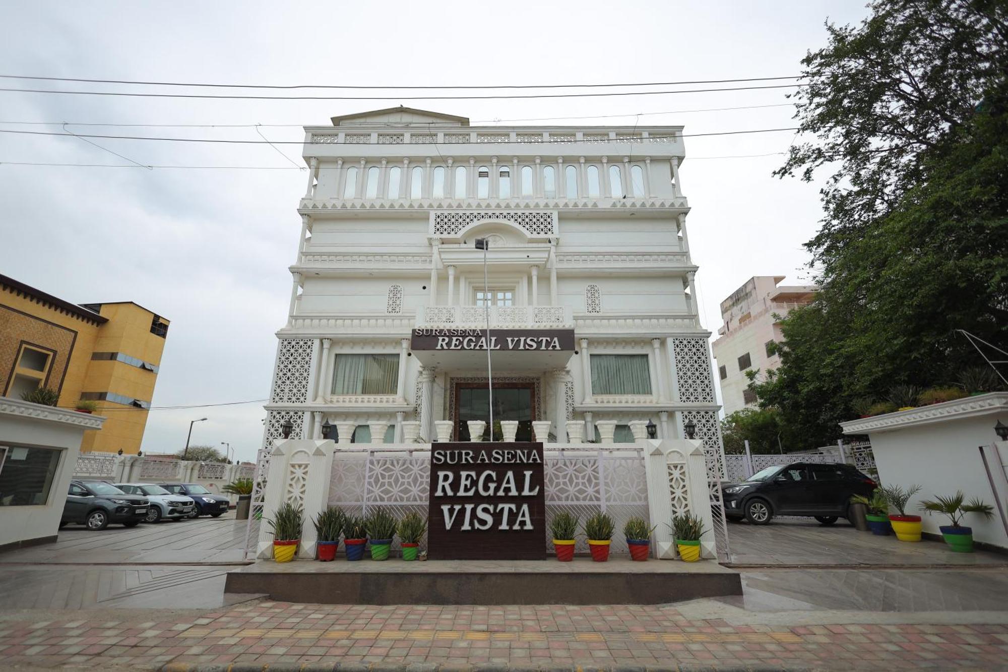 Surasena Regal Vista Agra 4* Agra (Uttar Pradesh)